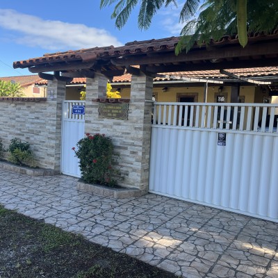 Casa mobiliada com piscina e completa próximo a  lagoa de Praia seca